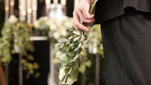 Fränkische Bestatter bieten Unterstützung und Begleitung in Zeiten der Trauer Fränkische Bestatter bieten Unterstützung und Begleitung in Zeiten der Trauer